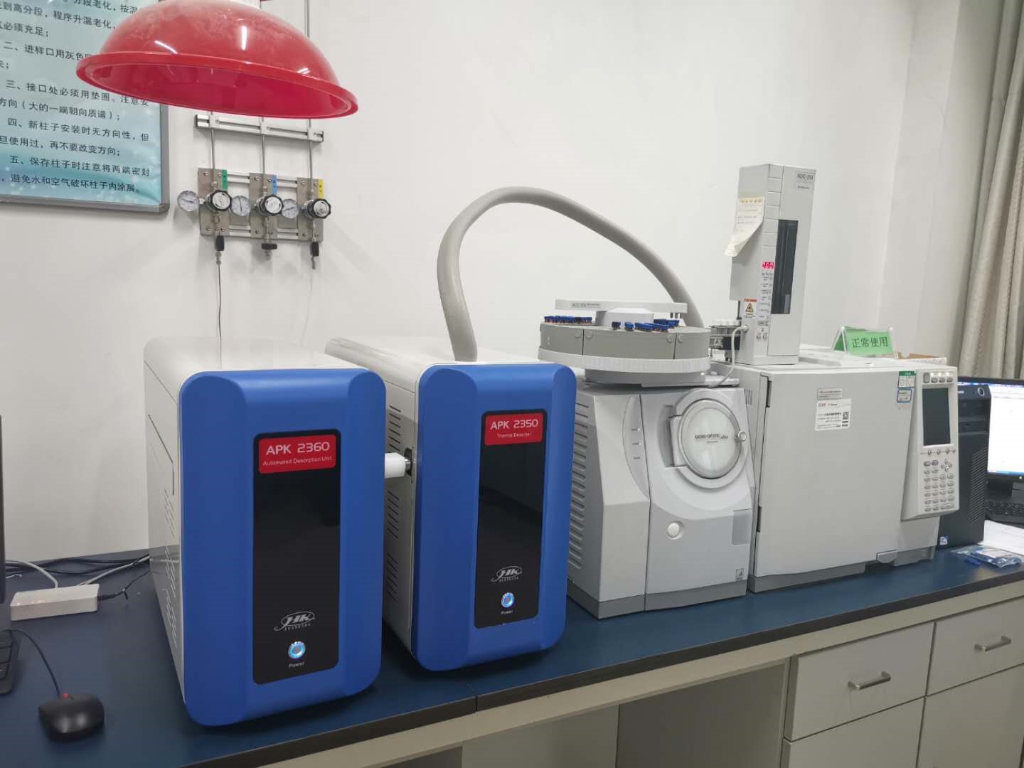 石嘴山市環(huán)境監(jiān)測站熱脫附系統(tǒng)現(xiàn)場交付